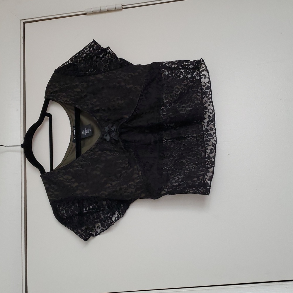 *NWT* Hot Topic's Cosmic Aura Black Lace Overlay With Olive Coloring Baby Tee - Picture 2 of 16